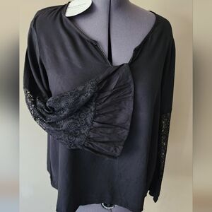 NWT Rustydusty Bohemian Blouse Woman with lace arms  SWZ XL